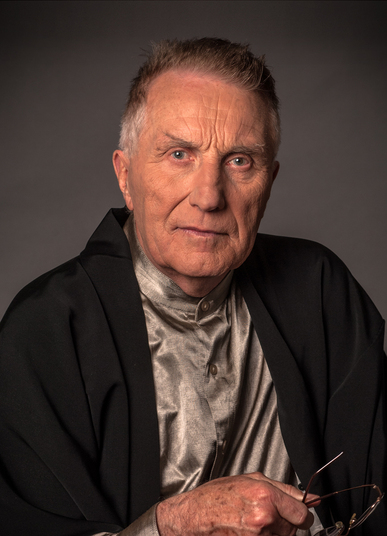 Ray Henwood